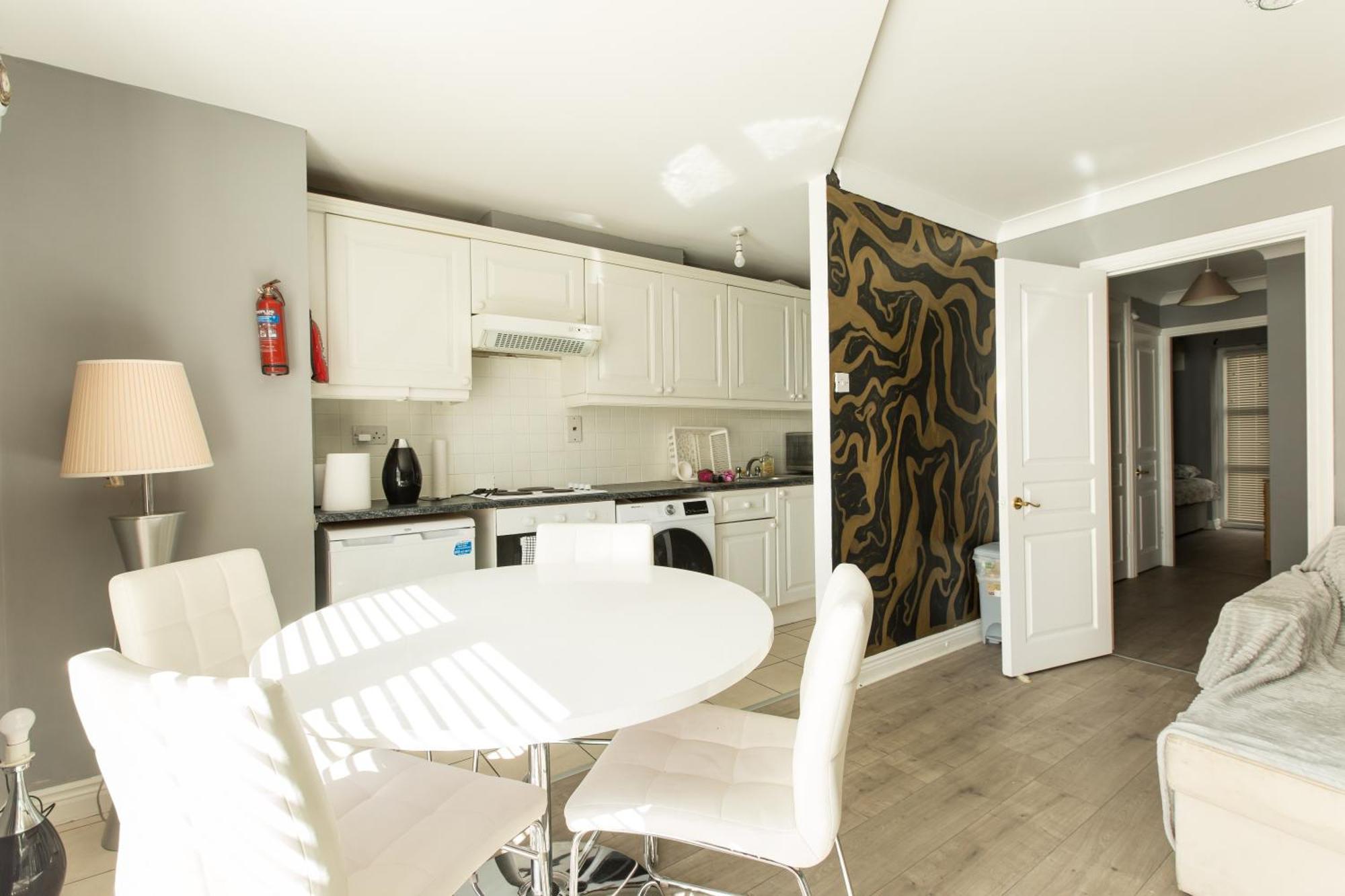 Modern Elegant Central Apt With Parking Dublin Bagian luar foto