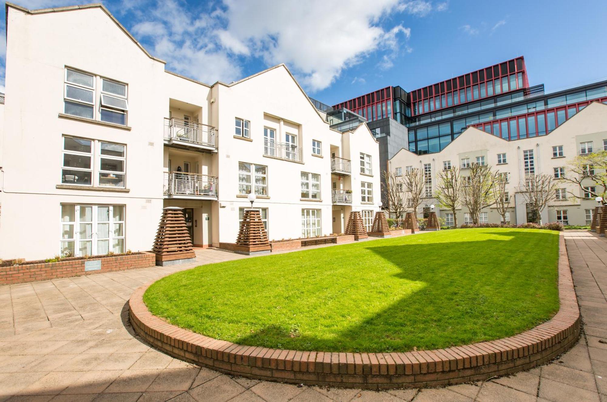 Modern Elegant Central Apt With Parking Dublin Bagian luar foto